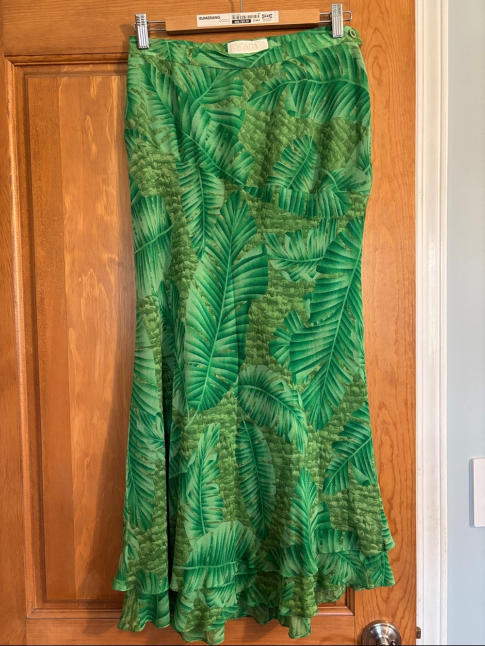 Escada Green Leaf-Print Silk skirt